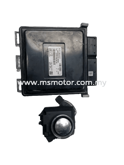 MERCEDES BENZ W204 ENGINE CONTROL MODULE UNIT ECU ( used )